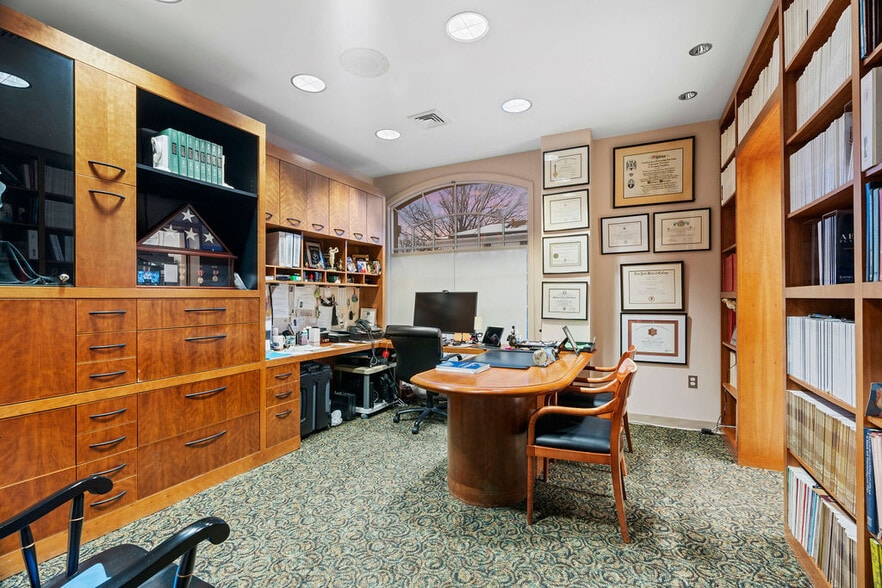 More Photos Of 2777 Hylan Blvd, Staten Island Office For Sale