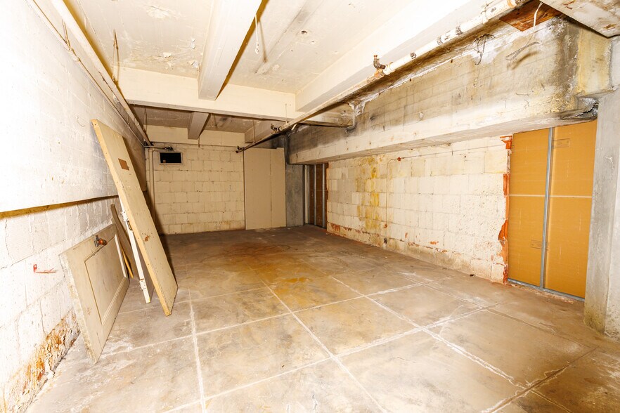 More Photos Of 417 S Hill St, Los Angeles Office For Sale