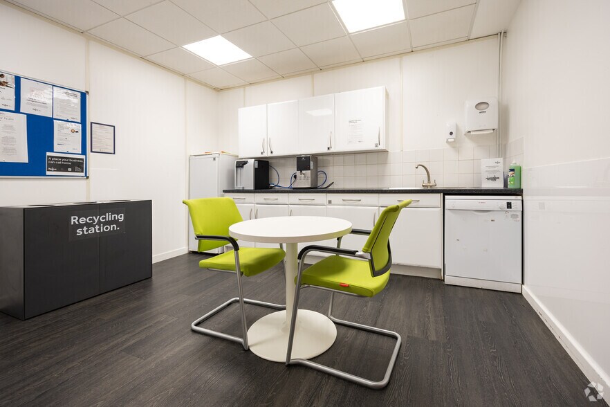 More Photos Of 3 The Drive, Great Warley Coworking Space