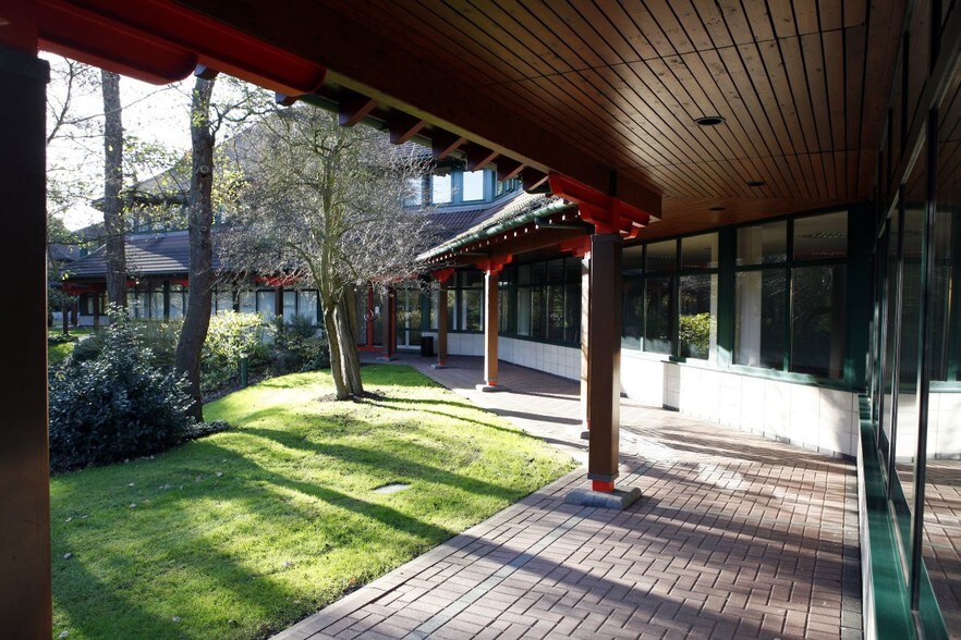 More Photos Of 4200-4520 Solihull Pky, Birmingham Coworking Space