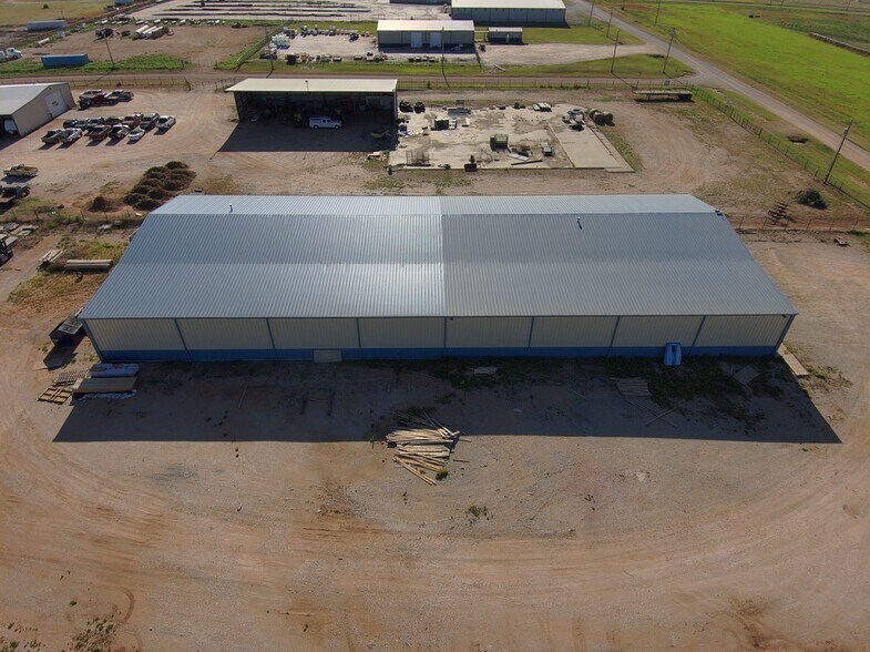 More Photos Of 2211 E Flynn St, Alva Industrial For Sale