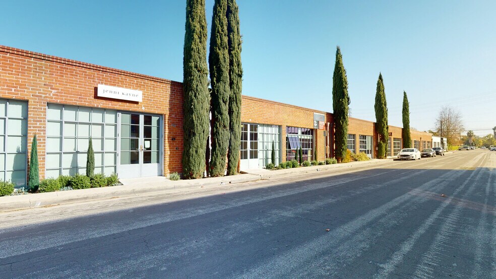 More Photos Of 1735-1739 Berkeley St, Santa Monica Loft Creative Space For Lease