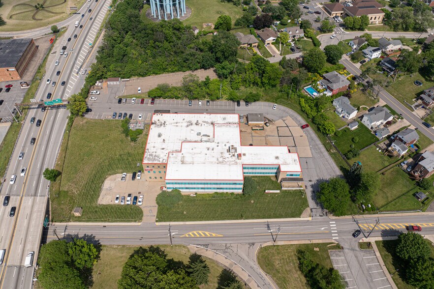 More Photos Of 850 Poplar St, Pittsburgh Flex For Sale