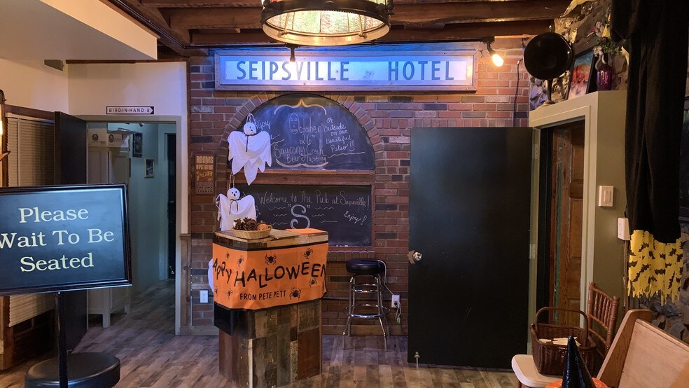 More Photos Of 2912 Old Nazareth Rd, Easton General Retail For Lease