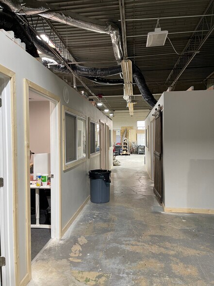 More Photos Of 2496 W 2nd Ave, Denver Warehouse For Lease