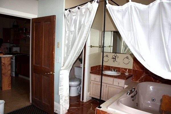More Photos Of 402 Main St, Antonito Hotel For Lease