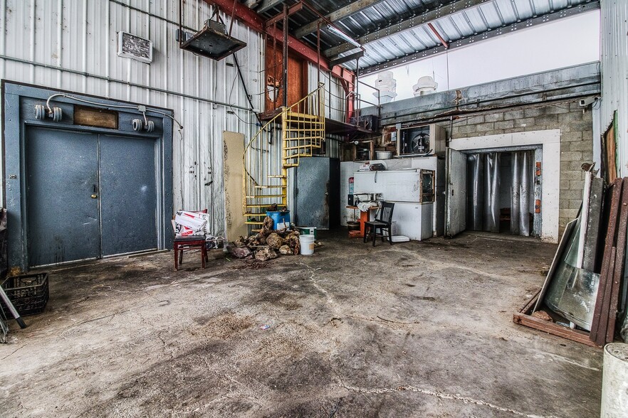 More Photos Of 1319 E 1st Ave, Zillah Restaurant For Sale