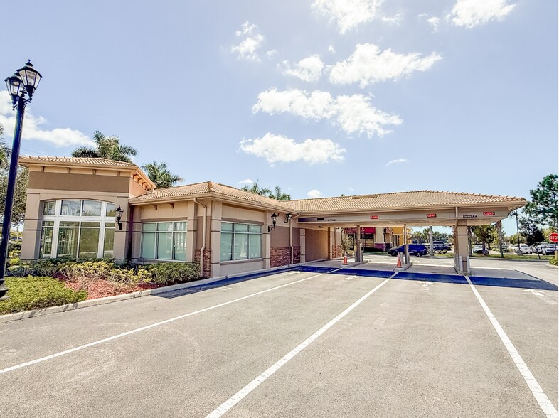 More Photos Of 3501 Vandenberg Way, Estero Bank For Lease