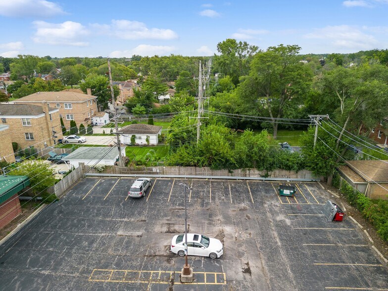 More Photos Of 10215 Roosevelt Rd, Westchester Office For Sale