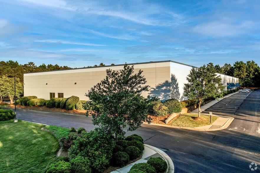 More Photos Of 2641 Sumner Blvd, Raleigh Unknown For Lease