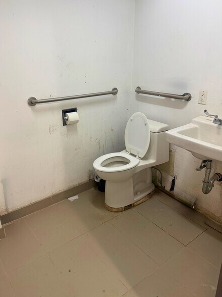 More Photos Of 344-346 E 110th St, New York Apartments For Lease