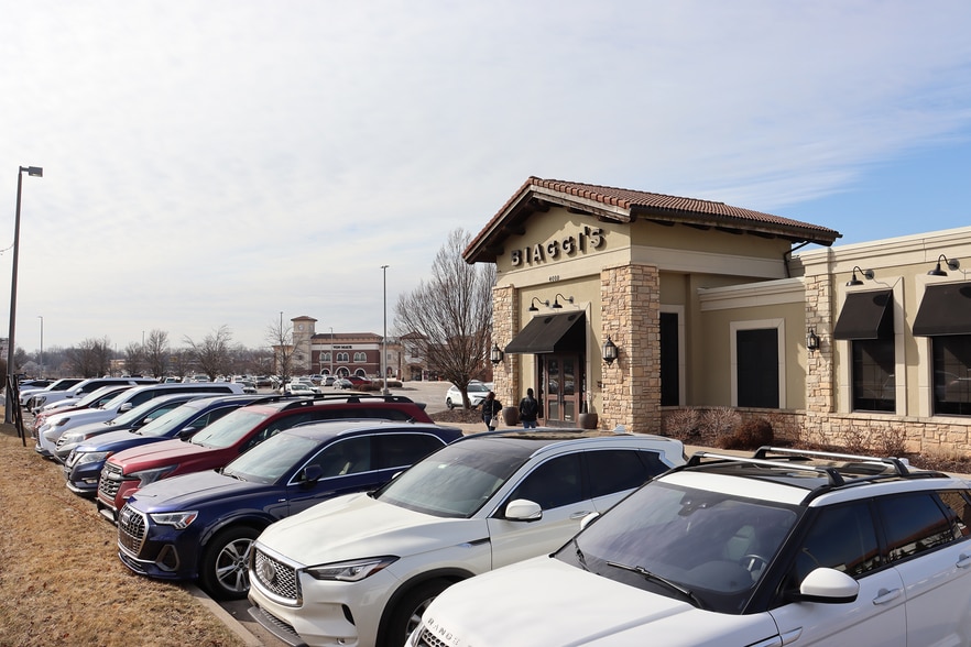 More Photos Of 4010 Jefferson Blvd, Fort Wayne Restaurant For Sale