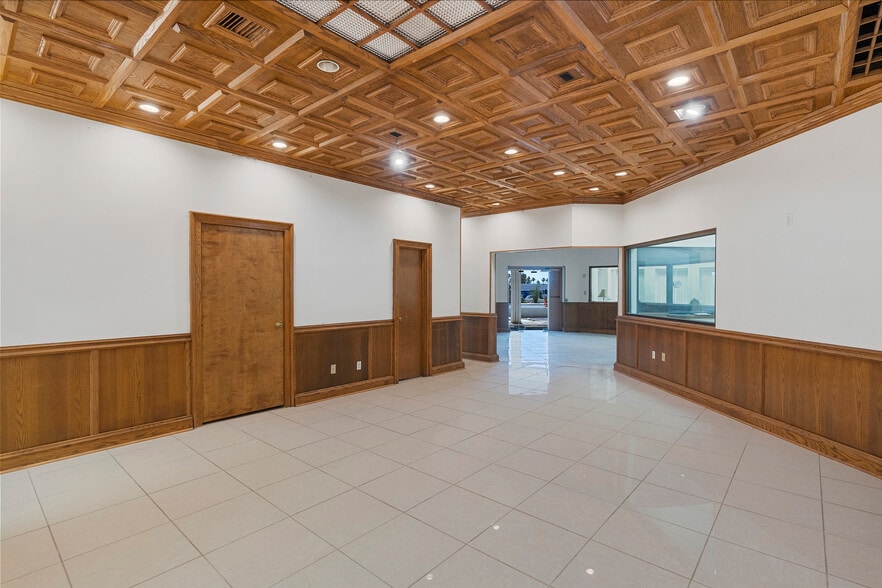 More Photos Of 2929 S Maryland Pky, Las Vegas Medical For Sale