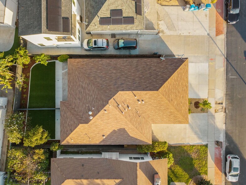 More Photos Of 4921 Gary St, San Diego Multifamily For Sale