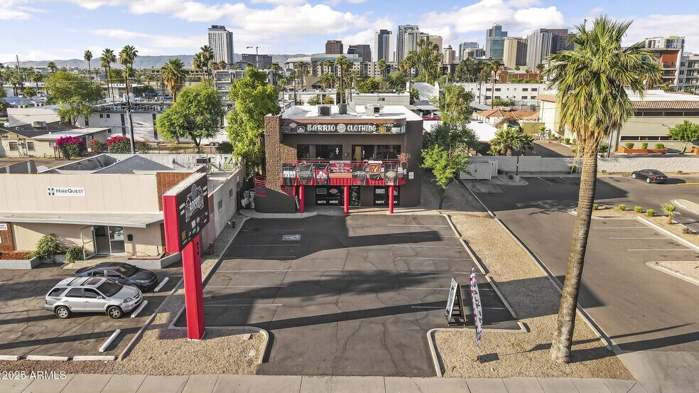 More Photos Of 319 E McDowell Rd, Phoenix Office For Sale