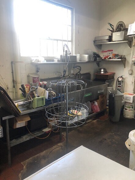 More Photos Of 3218 SE 6th Ave, Fort Lauderdale Restaurant For Sale