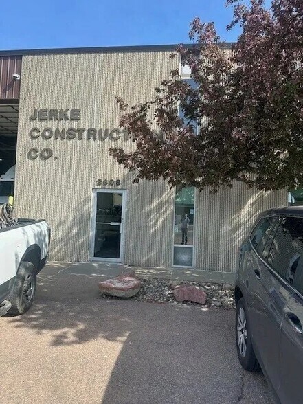 More Photos Of 2808 W 6th St, Sioux Falls Industrial For Lease