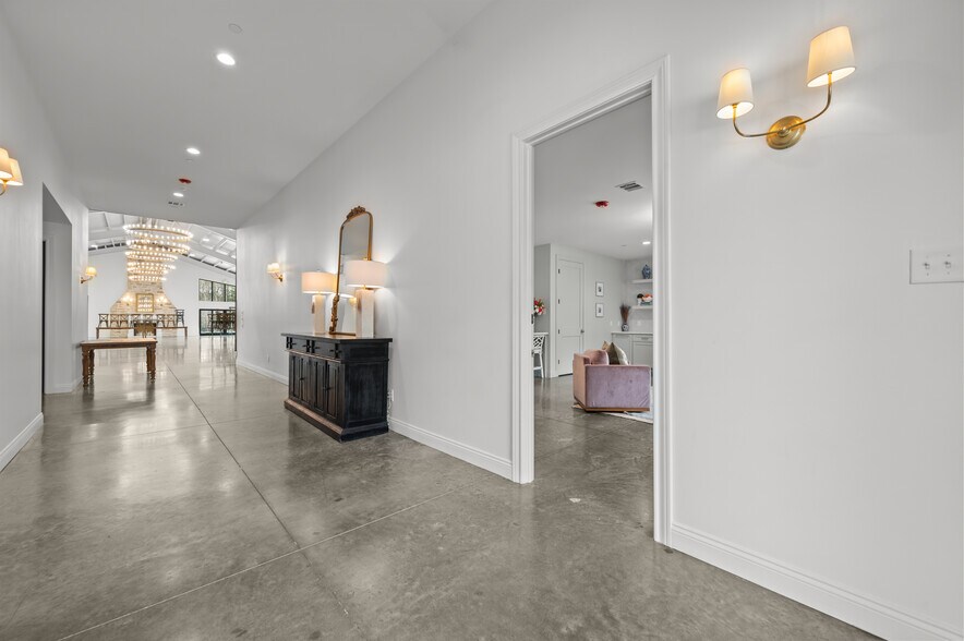 More Photos Of 6644 TX-61, Anahuac Theater Concert Hall For Sale