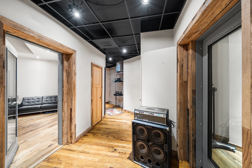 More Photos Of 1506-1514 E Wilt St, Philadelphia Auto Repair For Sale