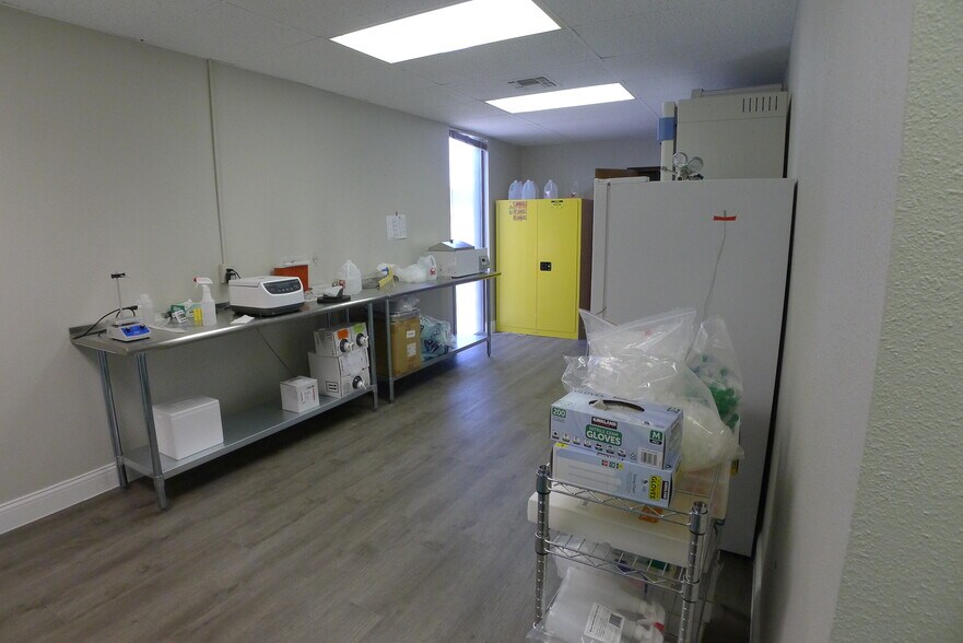 More Photos Of 15321 San Pedro Ave, San Antonio Medical For Lease
