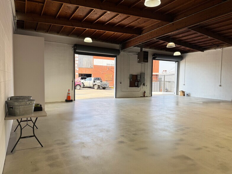 More Photos Of 419 E El Segundo Blvd, El Segundo Service For Lease