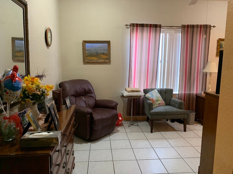More Photos Of 722 E Lake Rd S, Tarpon Springs Assisted Living For Sale