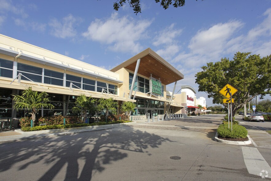 More Photos Of 2411-2431 N Federal Hwy, Pompano Beach Freestanding For Lease
