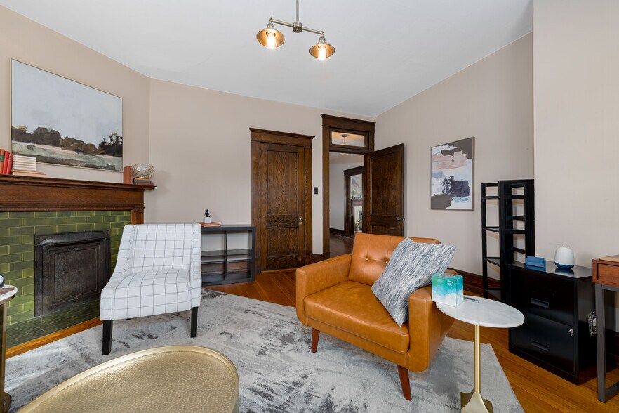 More Photos Of 114 E Unaka Ave, Johnson City Office Residential For Sale