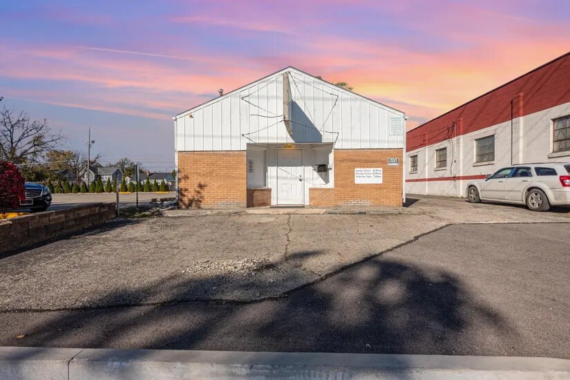Primary Photo Of 1200 E Hudson St, Columbus Religious Facility For Sale