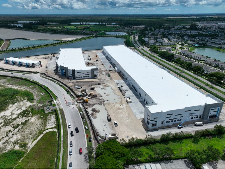 More Photos Of 1001 Park of Commerce Blvd, Homestead Unknown For Lease