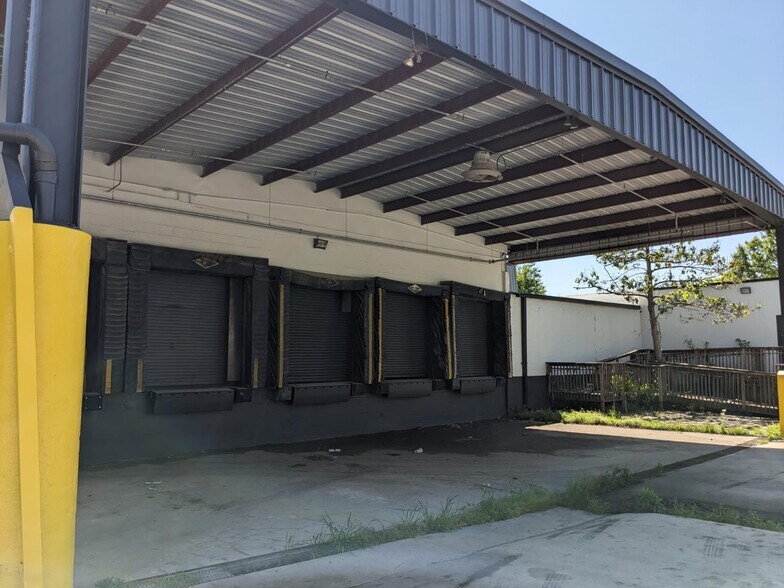 More Photos Of 959 Dorsey St, Gainesville Warehouse For Sale