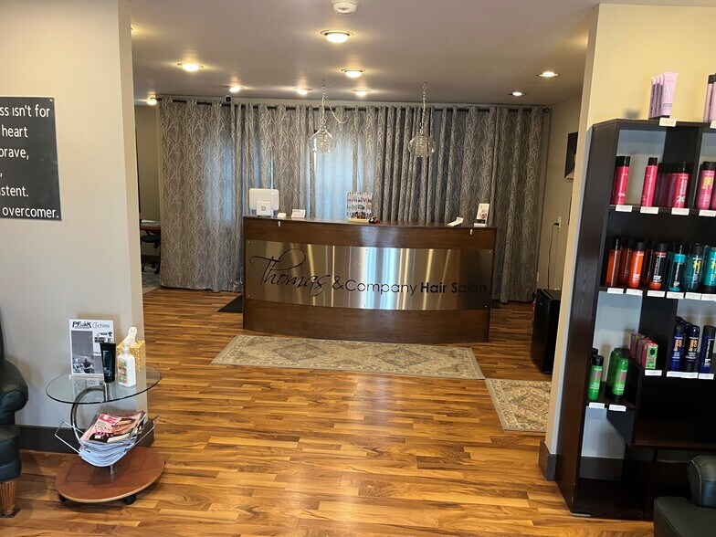 More Photos Of 200 W Washington St, Greenville Office For Sale