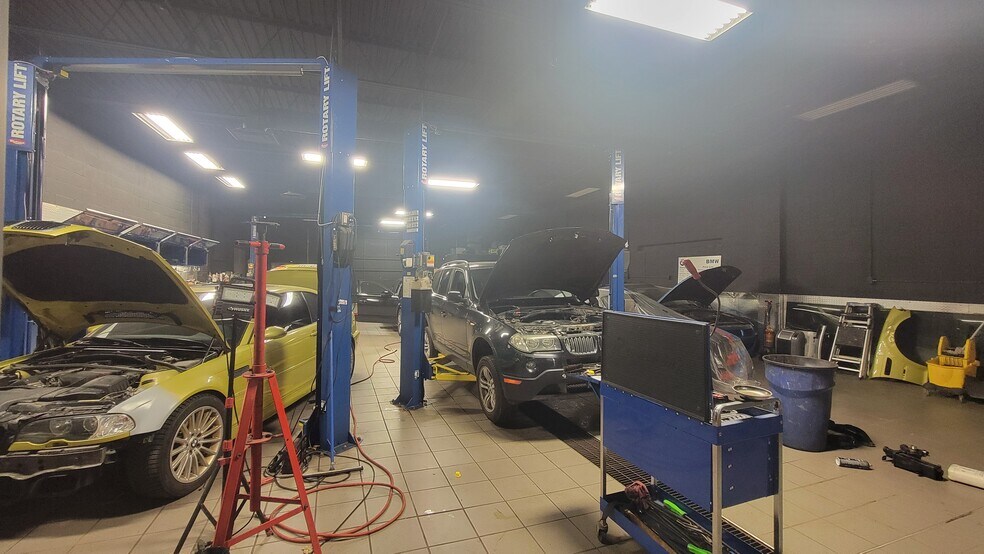 More Photos Of 73 Alness St, Toronto Light Distribution For Lease