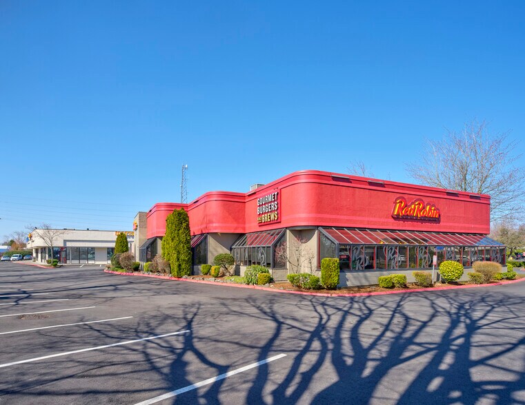 More Photos Of 1201-1605 SE Everett Mall Way, Everett Freestanding For Sale