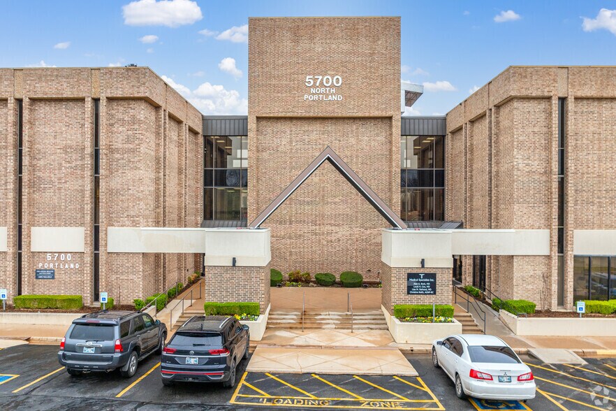 More Photos Of 5700 N Portland Ave, Oklahoma City Medical For Sale