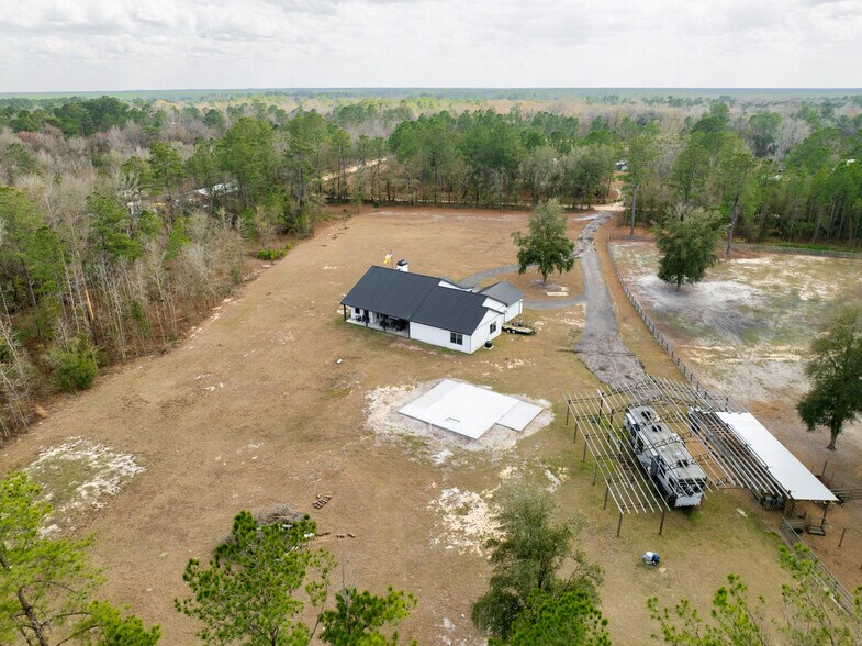 More Photos Of 6012 Long Branch Rd, Jacksonville Horse Stables For Sale