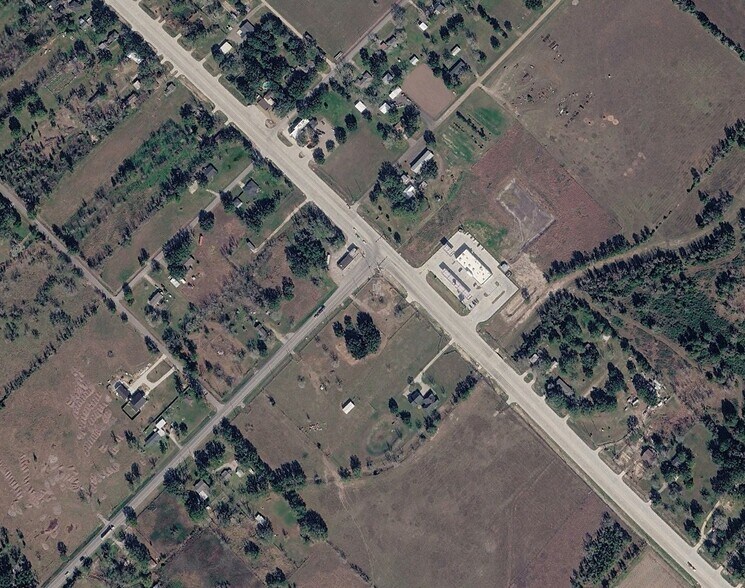 More Photos Of 15518 Highway 36, Needville Service Station For Lease