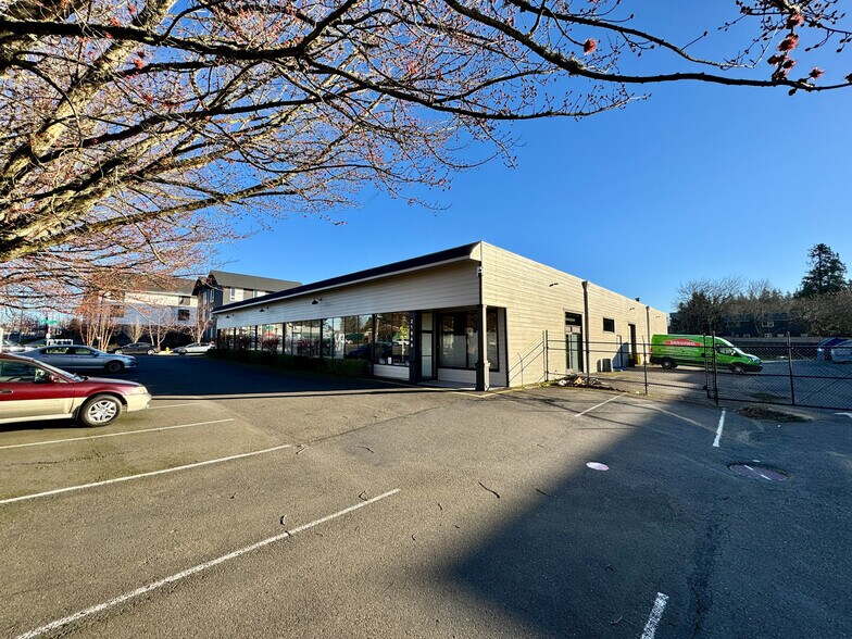 More Photos Of 21640 SE Stark St, Gresham Manufacturing For Sale