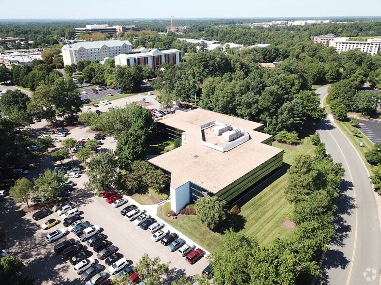 More Photos Of 4198 Cox Rd, Glen Allen Office For Lease