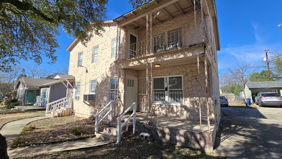 More Photos Of , San Antonio Multifamily For Sale