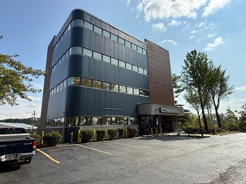 Primary Photo Of 446-450 Union Blvd, Allentown Medical For Lease