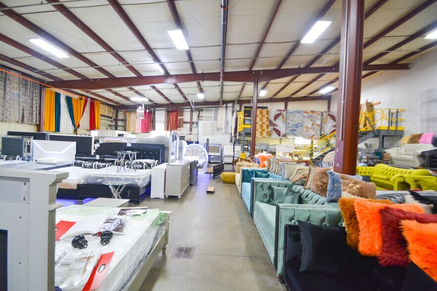 More Photos Of 501 17th Ave N, Saint Cloud Warehouse For Lease