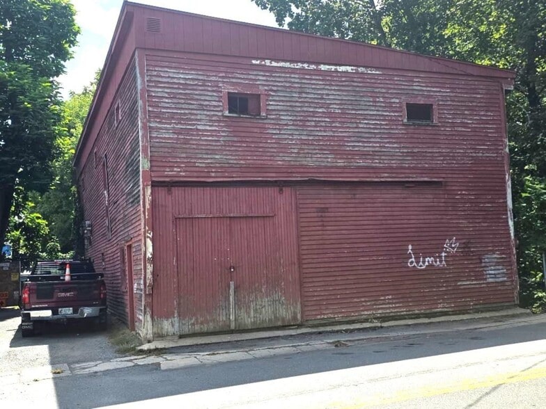 More Photos Of 56 Myrtle st, Claremont Industrial For Sale