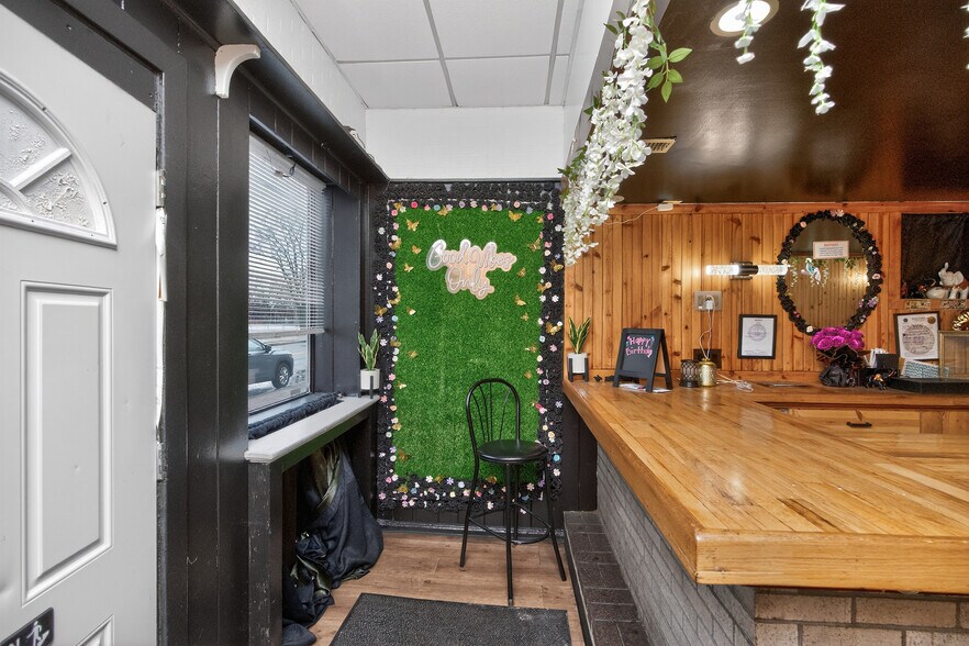 More Photos Of 427 S Pearl St, Albany Storefront Retail Residential For Sale