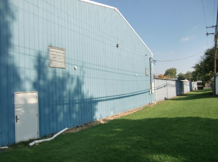 More Photos Of 1556-1562 Telegraph Dr, Pontiac Warehouse For Lease
