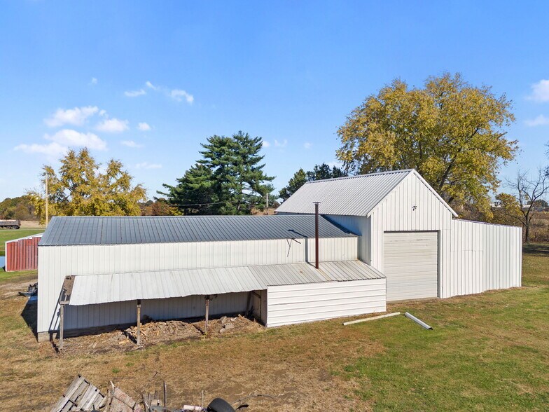 More Photos Of 29560 Reames Ln, Jonesburg Industrial For Sale