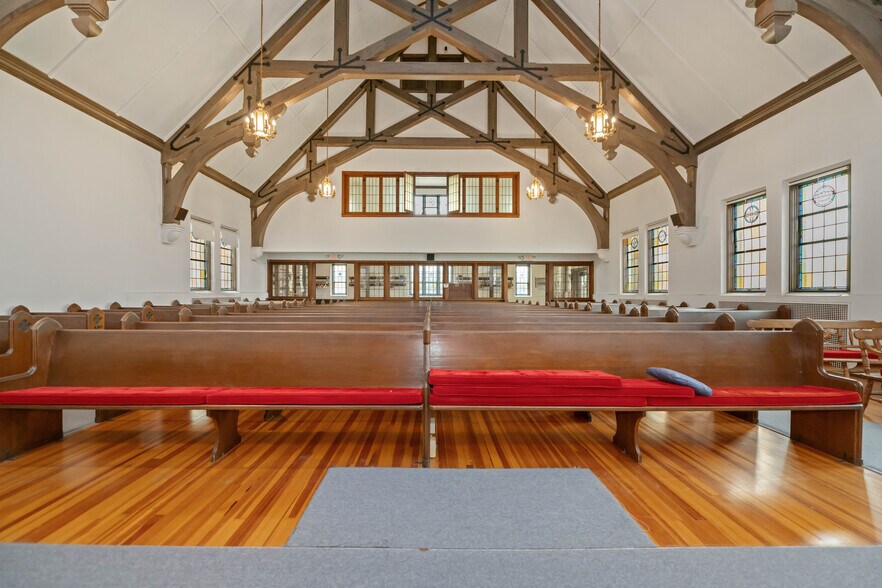 More Photos Of 2889 Culver rd, Rochester Specialty For Sale