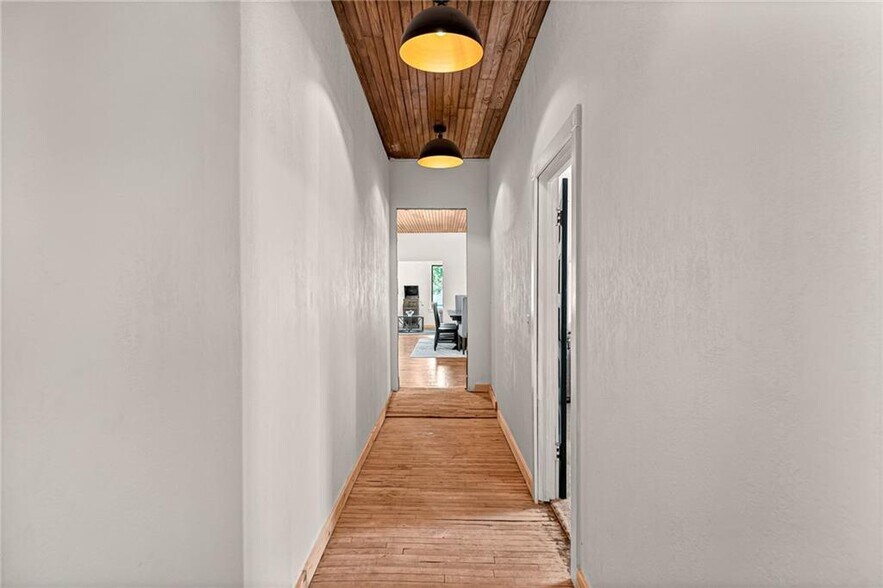 More Photos Of 510 E Madison Ave, Berryville Religious Facility For Sale