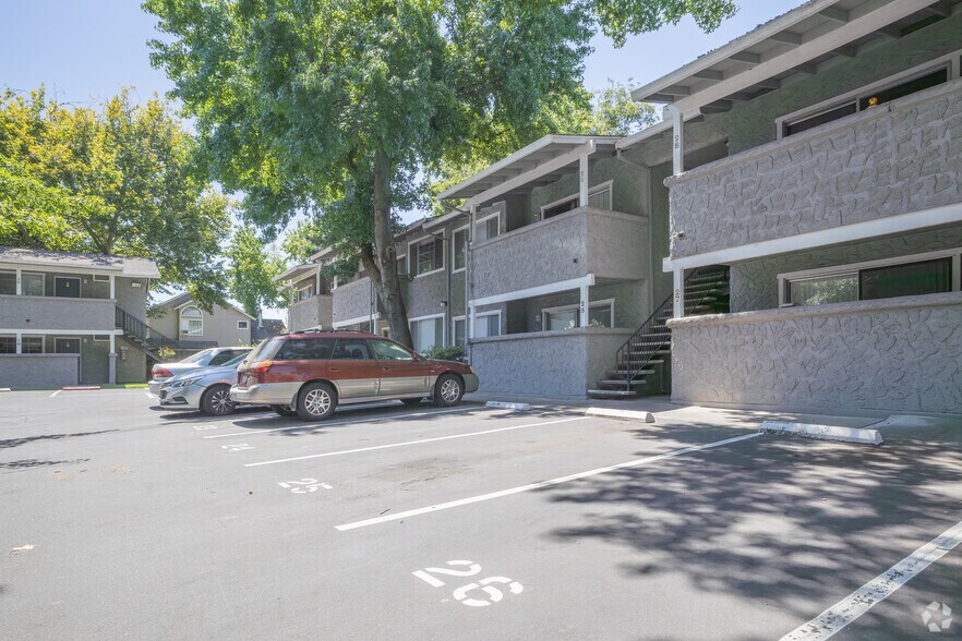 More Photos Of 821 W East Ave, Chico Apartments For Sale