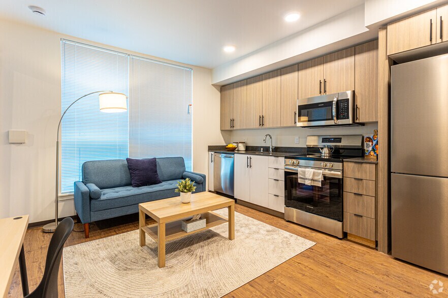 More Photos Of 206 5th Ave S, Seattle Apartments For Lease